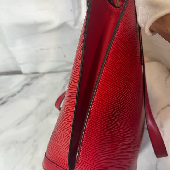 GUC Louis Vuitton Saint Jacques Red Epi Tote - Picture 5 of 12
